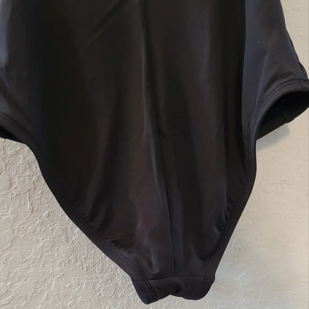 Women's Liz Claiborne Black Cross Chest Ruffle One Piece Swim Suit, Size 6 - Picture 4 of 6